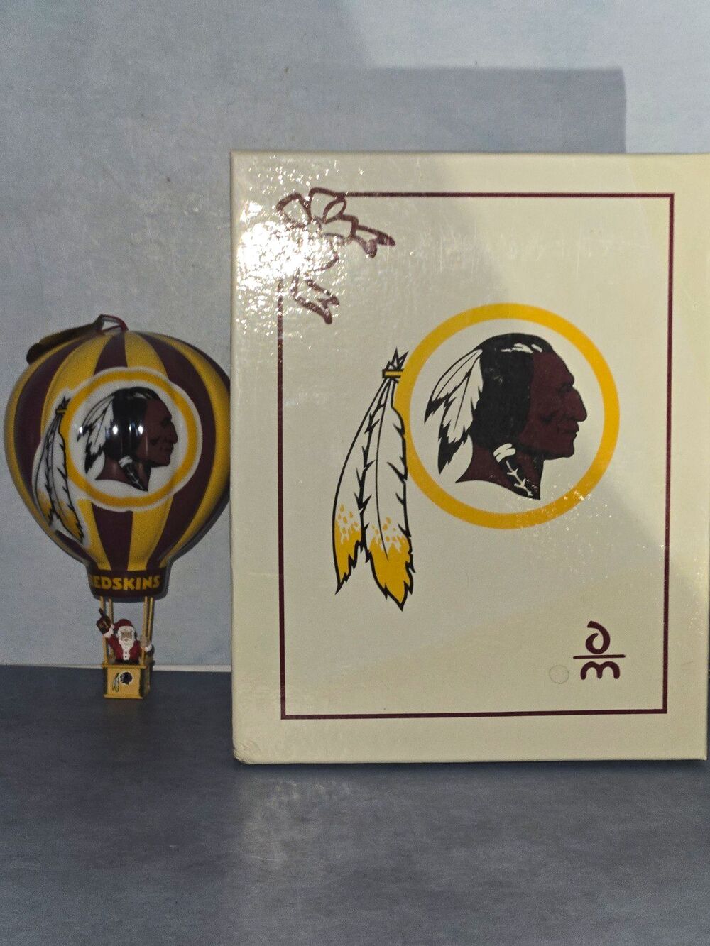 Danbury Mint Washington Redskins 2003 Victory Hot Air Balloon Ornament (T-1)
